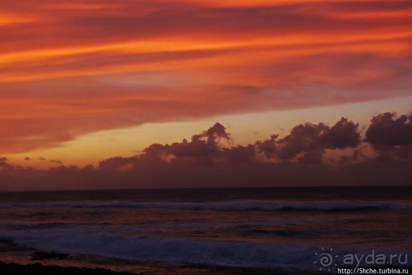 Закат и волны — вид чудесный