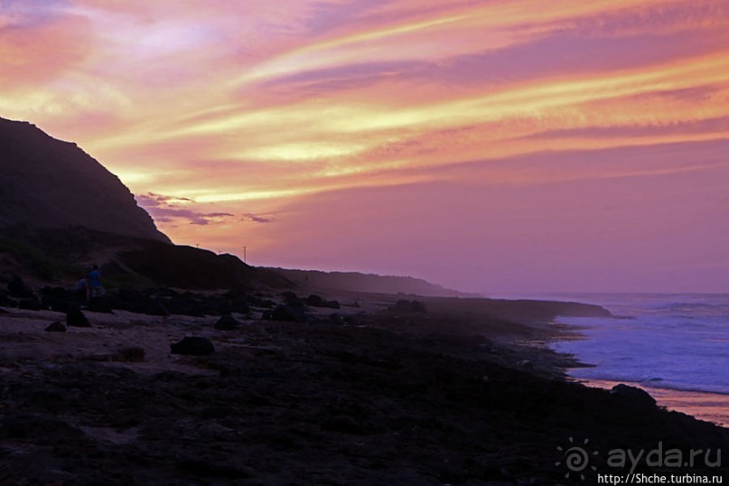 Закат и волны — вид чудесный