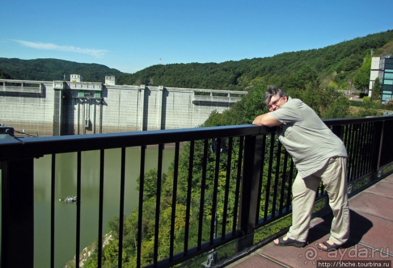 Michi no eki - "станция на дороге" недалеко от дамбы Оригава