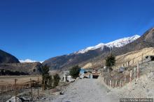 Джомсом — здесь все начинается (ворота Мустанга)