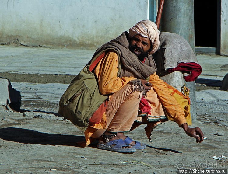 Джомсом — здесь все начинается (ворота Мустанга) Джомсом — здесь все начинается (ворота Мустанга)