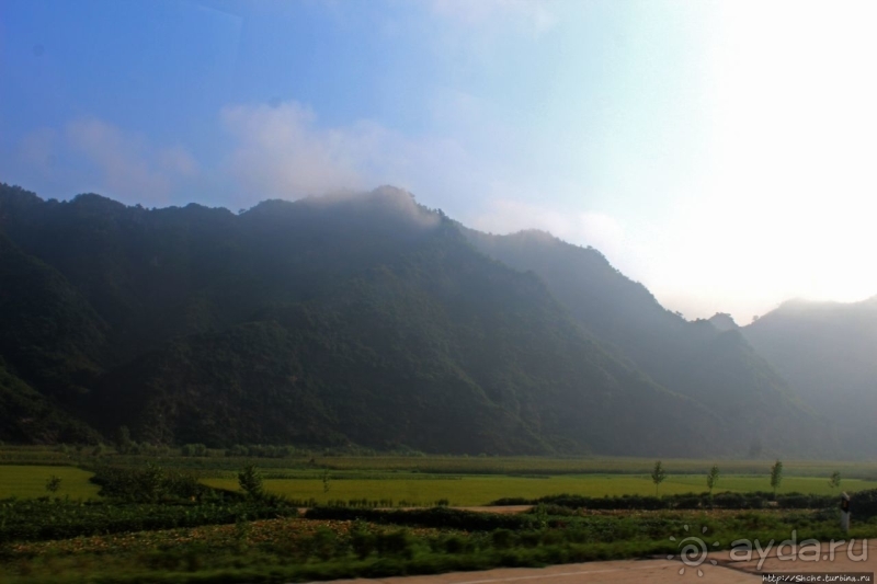 Катим по КНДР... На восток от столицы к Вонсану 