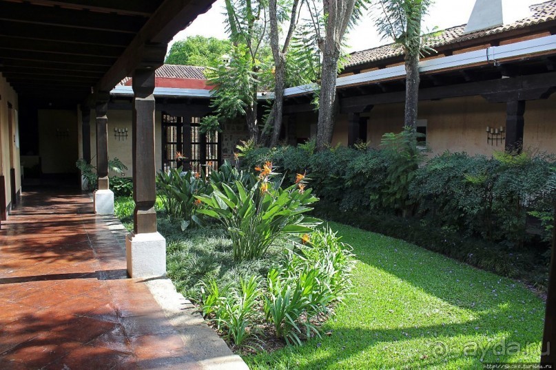 Шикарный пятизвездочный отель в колониальном стиле