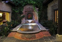 Шикарный пятизвездочный отель в колониальном стиле