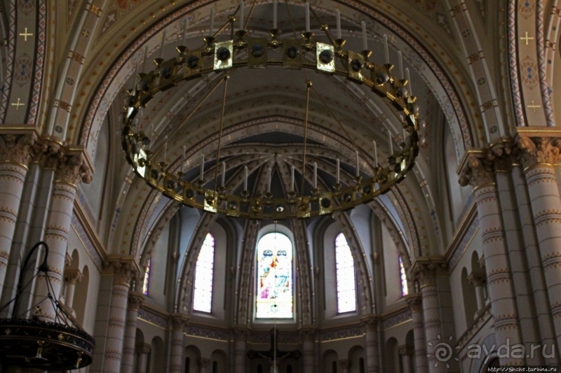 "Стильный" католический собор Ньиредьхазы