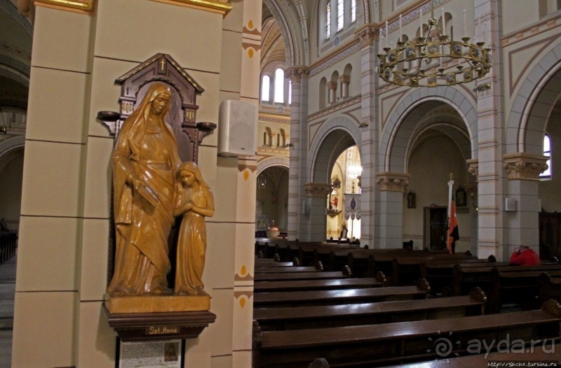 "Стильный" католический собор Ньиредьхазы