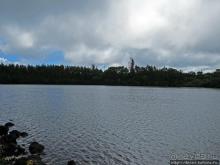 Ганга Талао — священное кратерное озеро с храмом Шивы