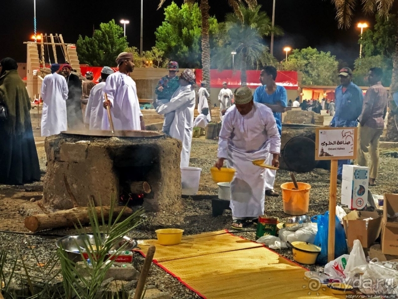 Этнографический Muscat Festival в пригороде столицы Омана
