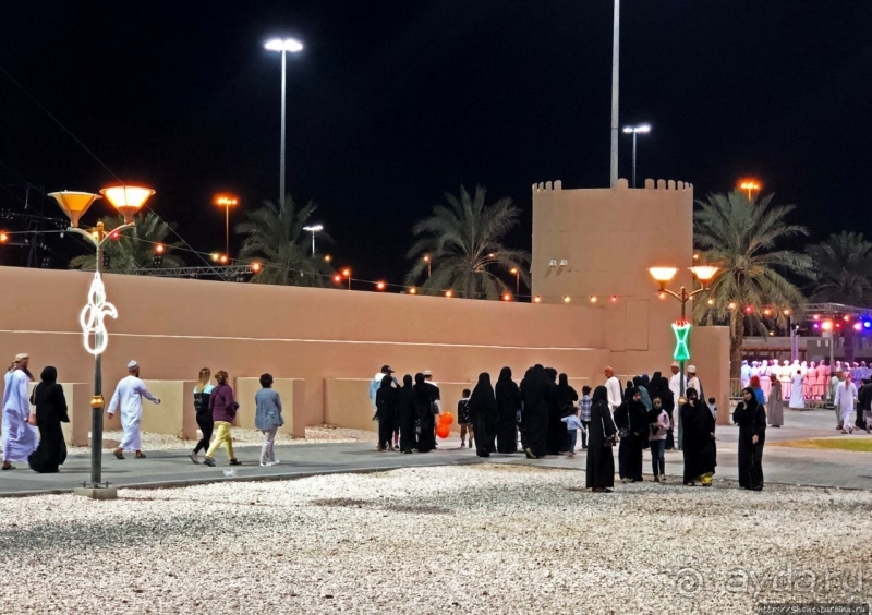 Этнографический Muscat Festival в пригороде столицы Омана