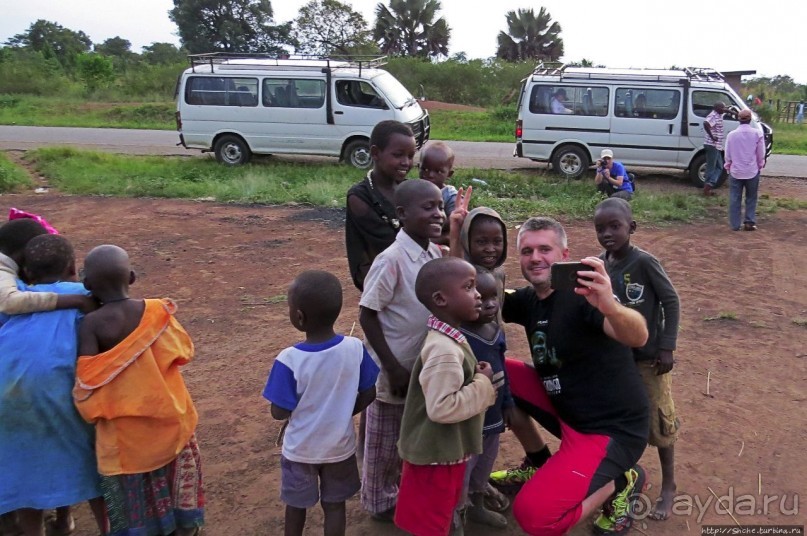 Деревня Rwamahungu. Так живет 70% населения Уганды