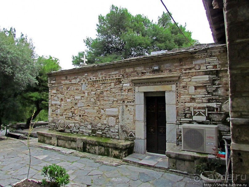 Альбом отзыва "Агиа Димитриос Лумбардиарис — чистая духовность без пафоса"