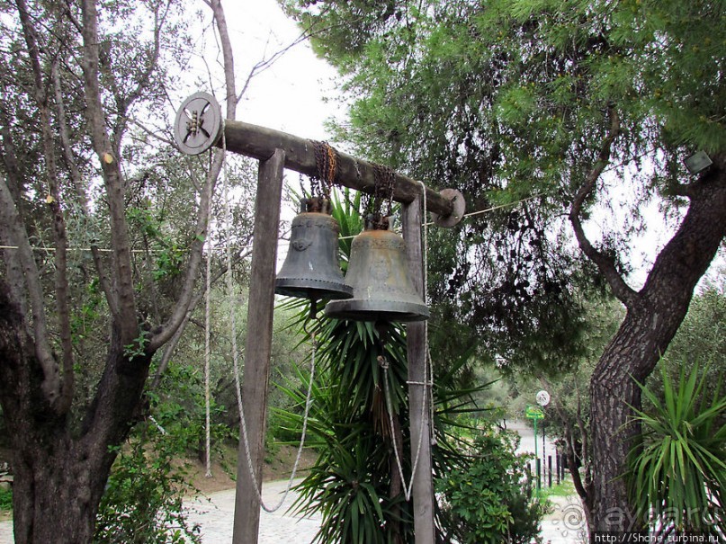 Агиа Димитриос Лумбардиарис — чистая духовность без пафоса