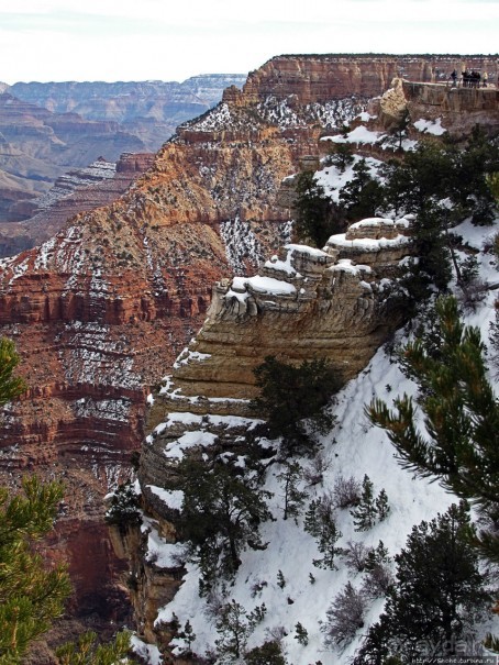 Гранд — потому что ну очень большой