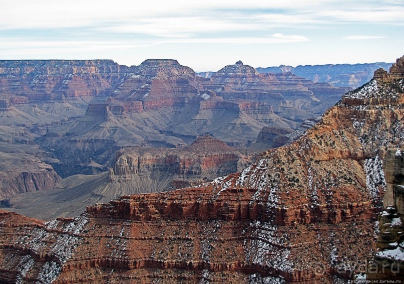 Гранд — потому что ну очень большой