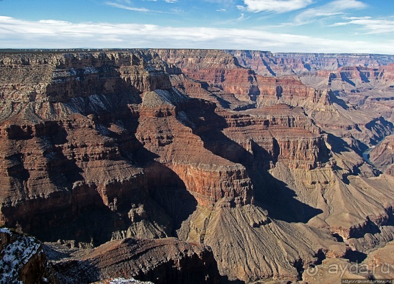 Гранд — потому что ну очень большой