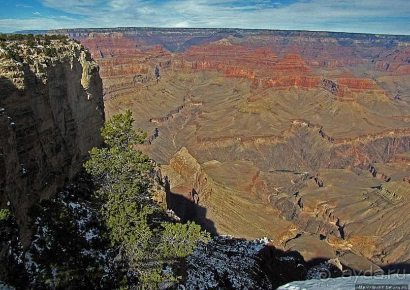 Гранд — потому что ну очень большой