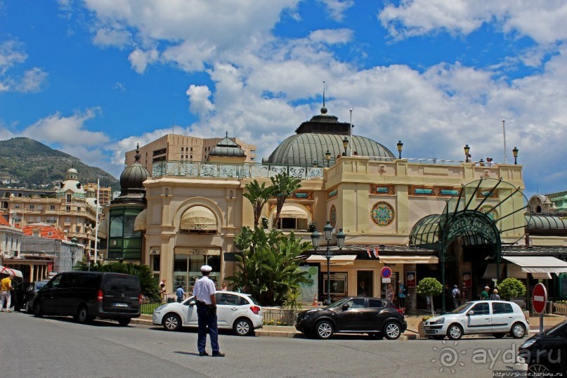 Гора (папочки) Карло