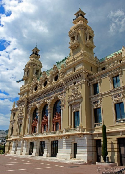 Гора (папочки) Карло