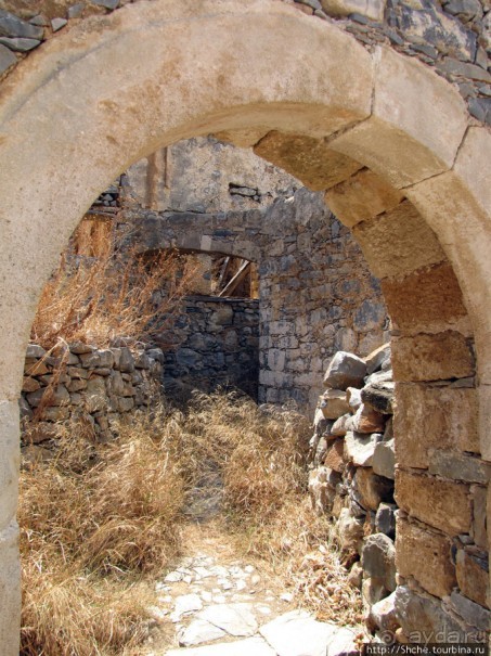 Спинолонга - остров-крепость на входе в залив Мирабелла