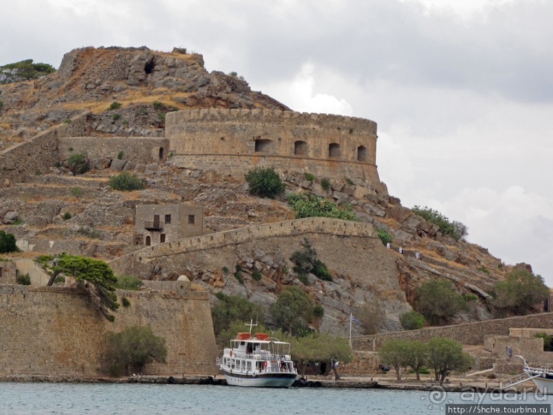 Спинолонга - остров-крепость на входе в залив Мирабелла