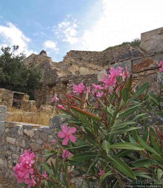 Спинолонга - остров-крепость на входе в залив Мирабелла