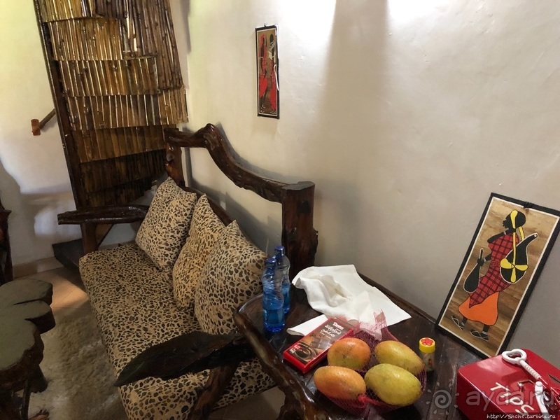 Прибыли в Кению в «Маленький Рай»