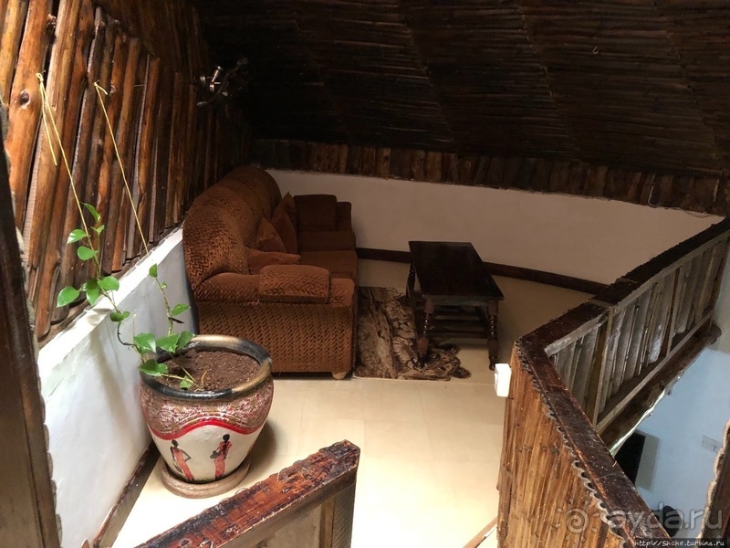 Прибыли в Кению в «Маленький Рай»