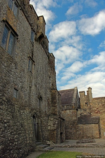 Замок Кэр — скромный красавец