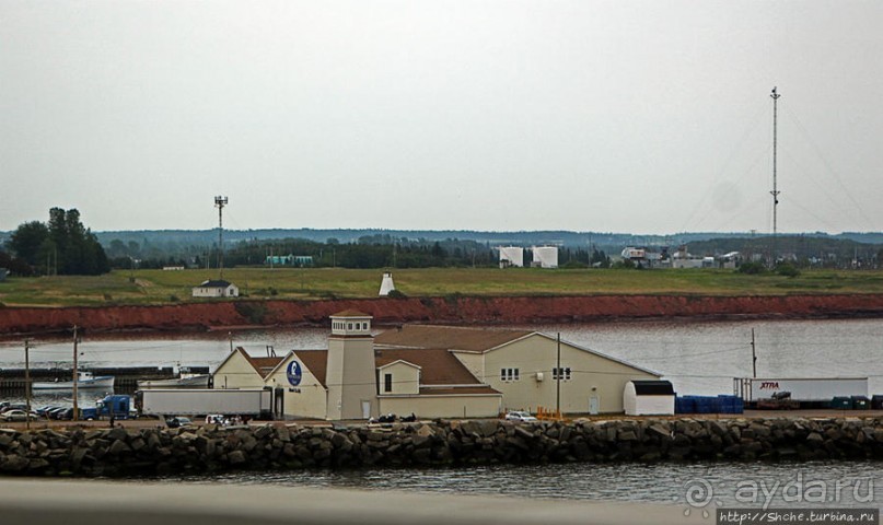 Много в ней лесов, полей и ... полей среди лесов:)