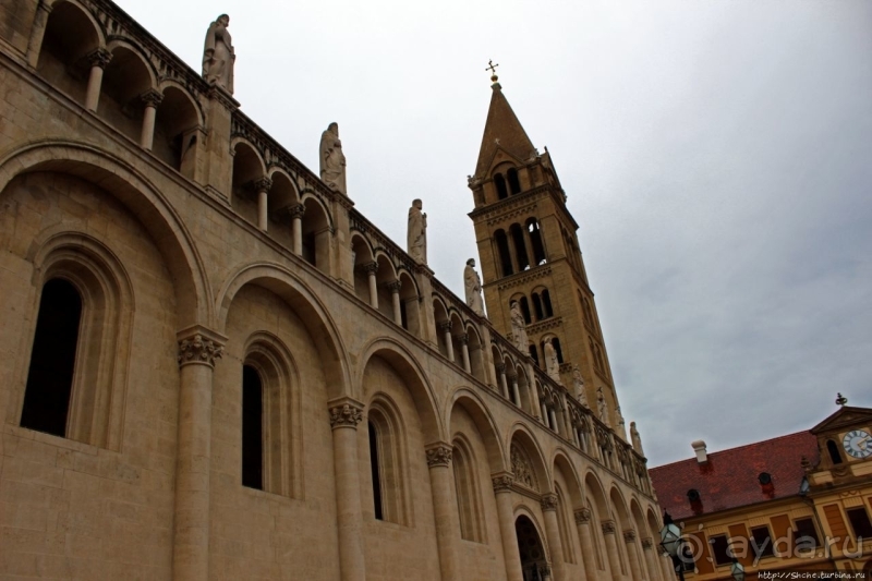 Роскошно! Собор Святых Петра и Павла в Пече