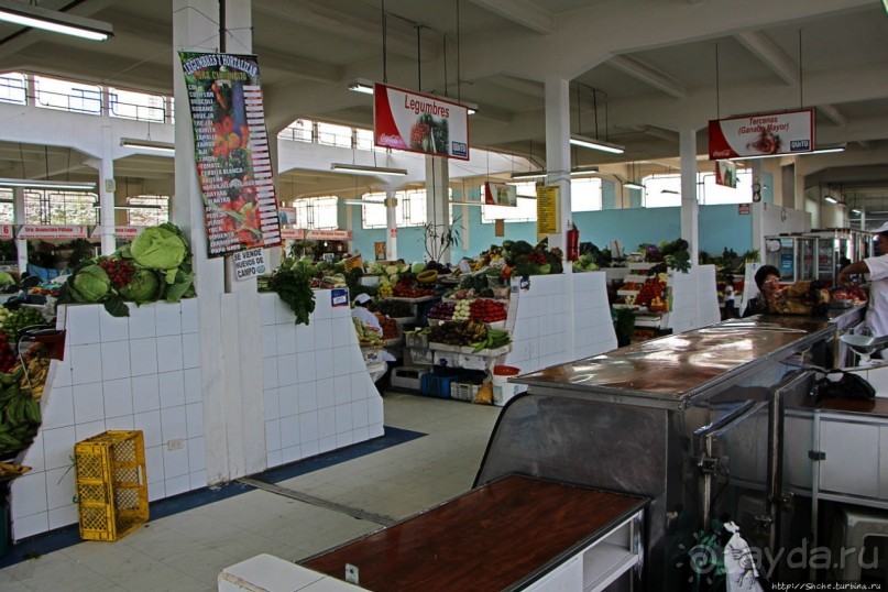 Чисто и безопасно — самый старый/молодой рынок Кито