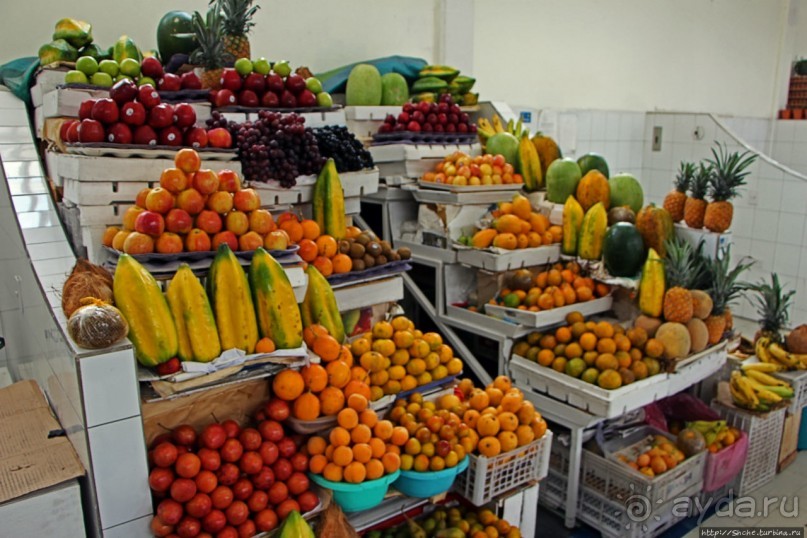 Чисто и безопасно — самый старый/молодой рынок Кито