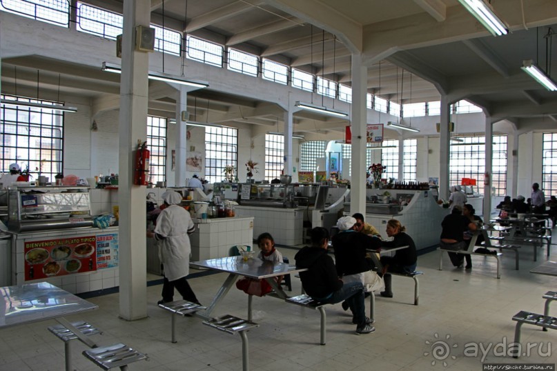 Чисто и безопасно — самый старый/молодой рынок Кито