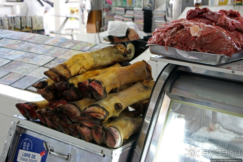 Чисто и безопасно — самый старый/молодой рынок Кито