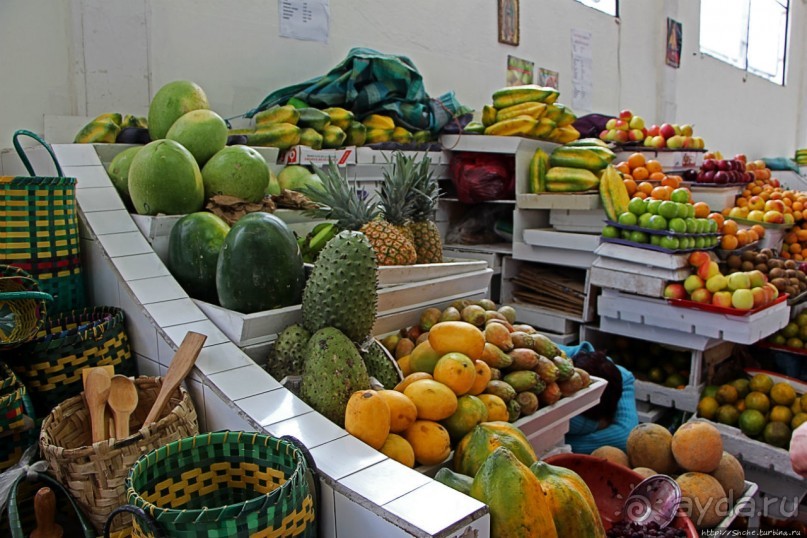 Чисто и безопасно — самый старый/молодой рынок Кито