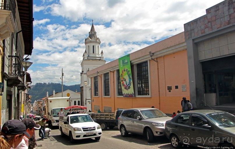 Чисто и безопасно — самый старый/молодой рынок Кито