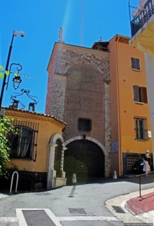 Le Suque — историческая часть города Канны