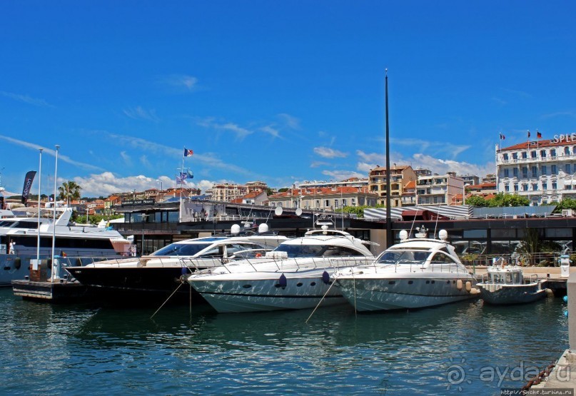 Канны. Старый порт для новеньких яхт