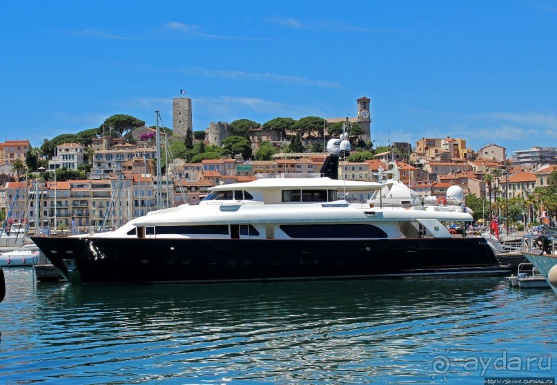 Канны. Старый порт для новеньких яхт