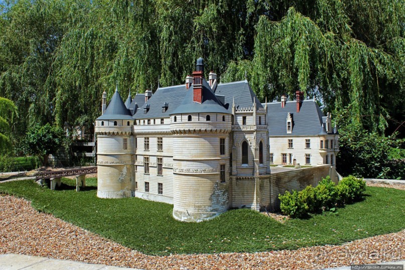 Замки долины Луары — 14 евро за пучок