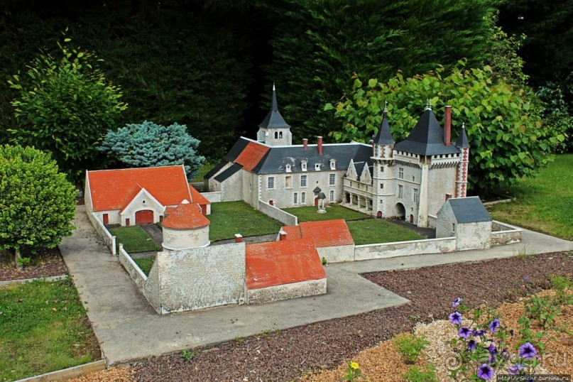 Замки долины Луары — 14 евро за пучок