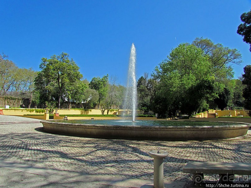 Королевский парк Jardim do Cerco в Мафре