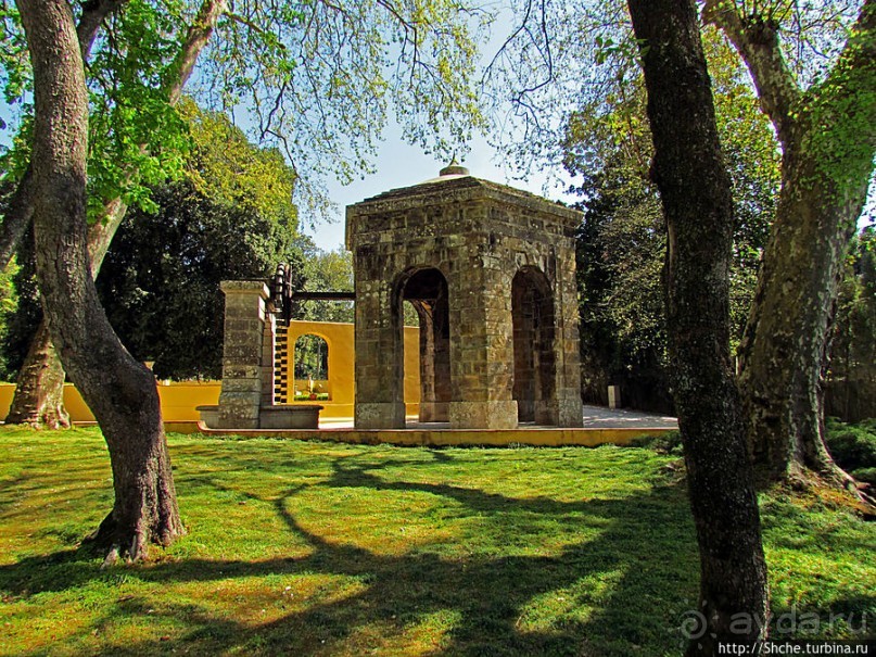 Королевский парк Jardim do Cerco в Мафре