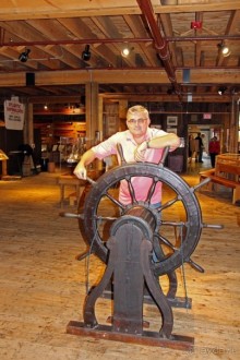 Ресторан морепродуктов с "бонусом" — проходом в музей