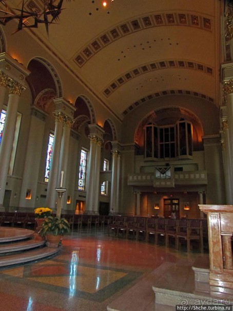 Католический кафедральный собор Иоанна Богослова в Милуоки