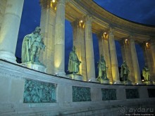 Короткий визит в Будапешт, Площадь Героев и стадион Пушкаша