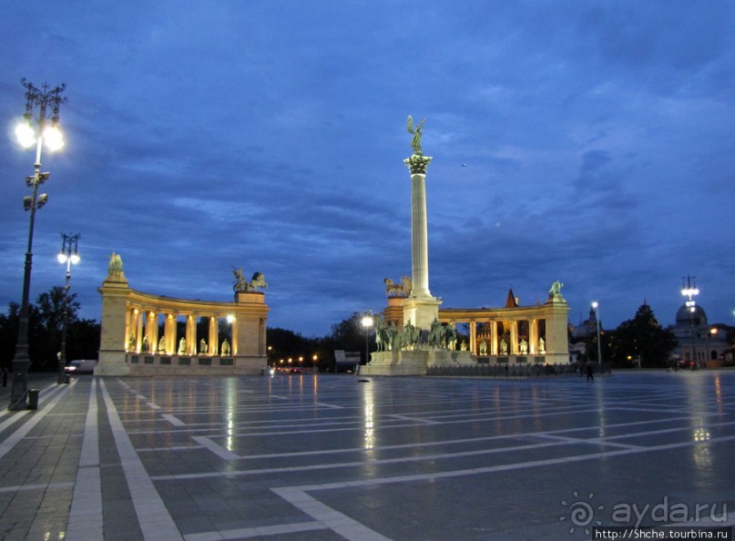 Короткий визит в Будапешт, Площадь Героев и стадион Пушкаша