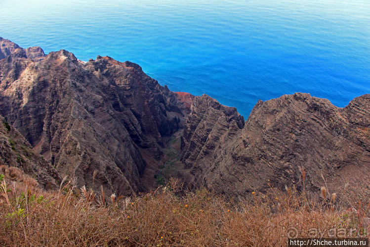 Скалы Нуалоло — "вид на миллион долларов" и немного "крейзи"