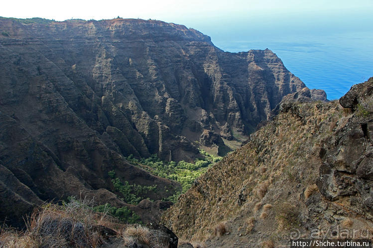 Скалы Нуалоло — "вид на миллион долларов" и немного "крейзи"