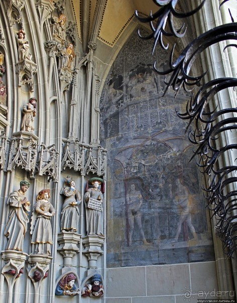 Bern Munster — важнейший позднеготический храм Швейцарии